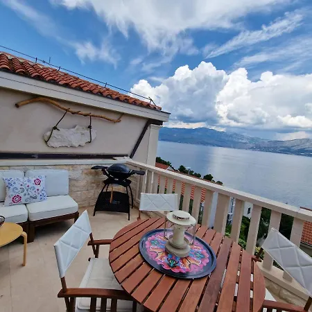 Apartment Sweet Postira